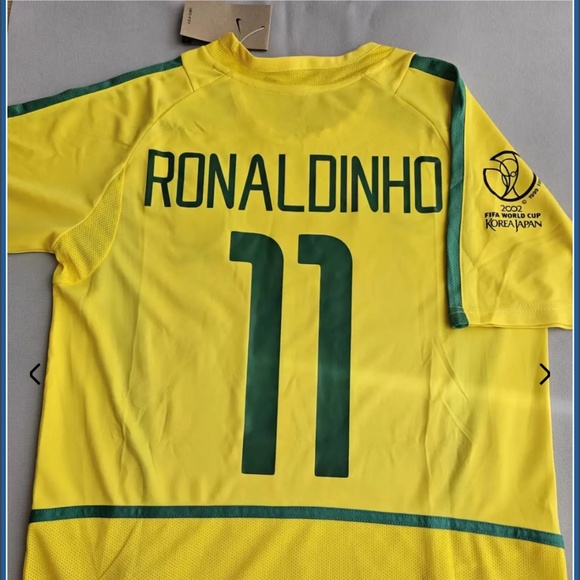Brand New Brazil 2002 World Cup Home Jersey, Ronaldinho #11 - Picture 2 of 4